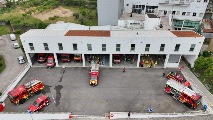 Foto da arrecadação AJUDE A DAR MELHORES CONDIÇÕES AOS BOMBEIROS V. ARRIFANA, 1 de 8