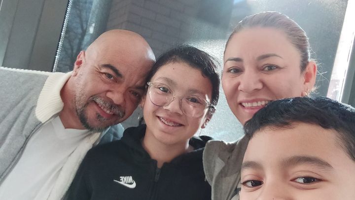 Doris and kids recover from ICE violence campaign photo, 1 of 3