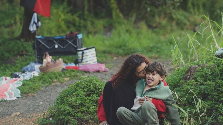 Help a single First Nations mother with moving costs campaign photo, 1 of 3