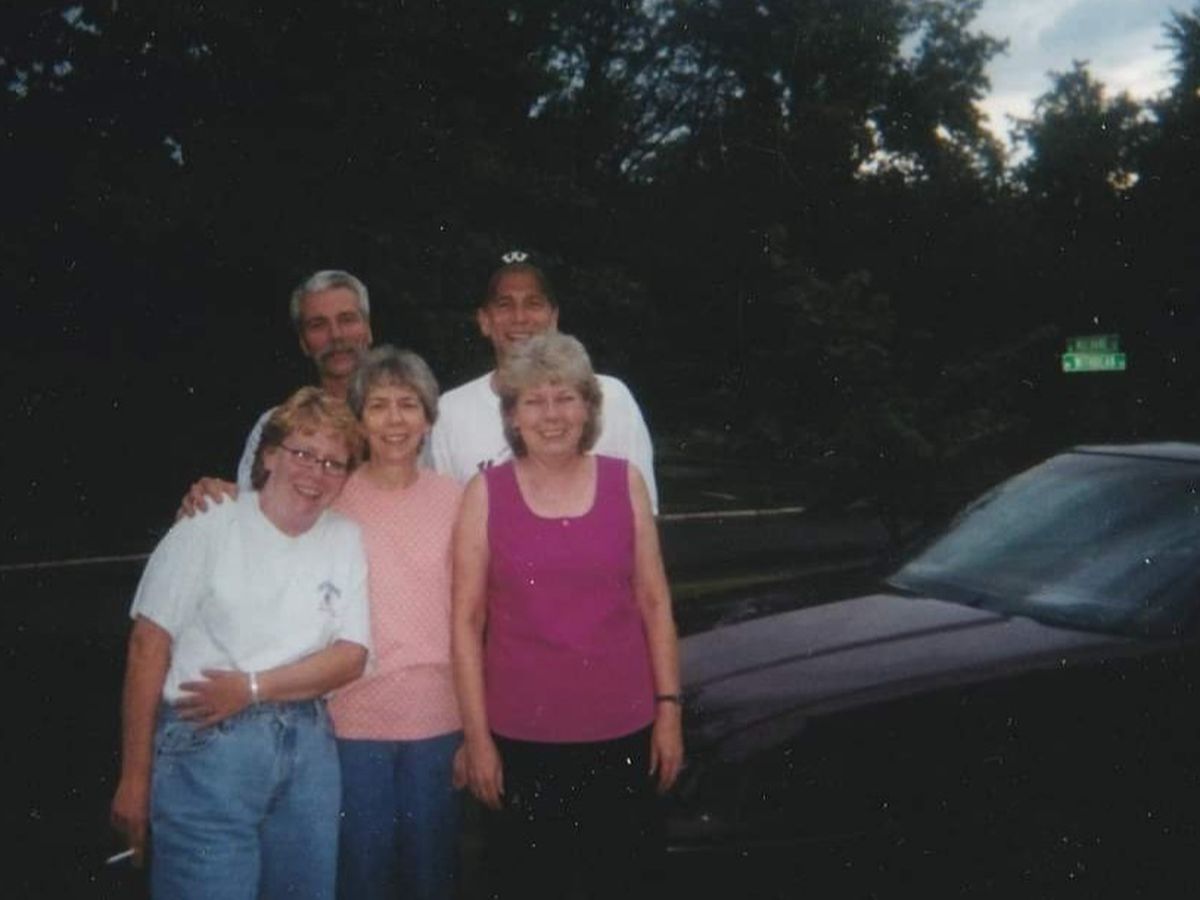 Fundraiser by Danielle Duffy : Cindy Raines-Duffy's cremation-memorial costs