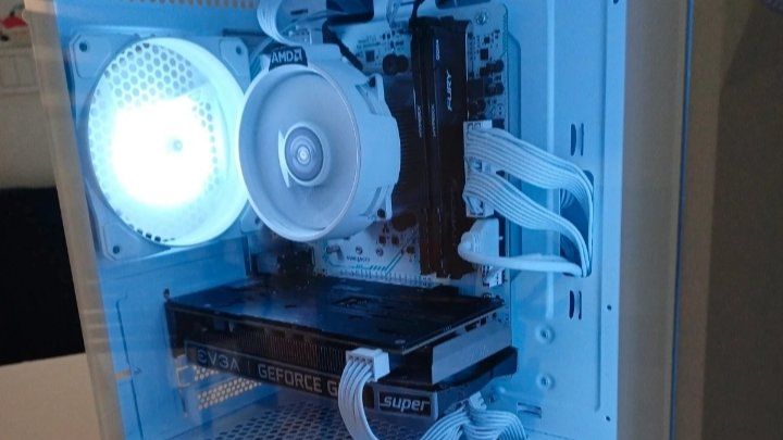 Aidez moi a améliorer mon pc ou setup campaign photo, 1 of 4