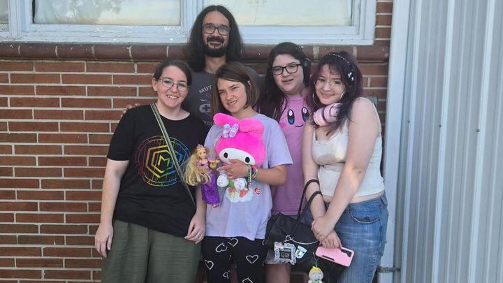 Help the Lees Welcome Rachael Home campaign photo, 1 of 3