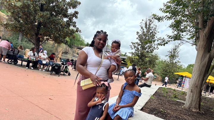 Help Lee Keep a Stable Home for Three Children campaign photo, 1 of 3