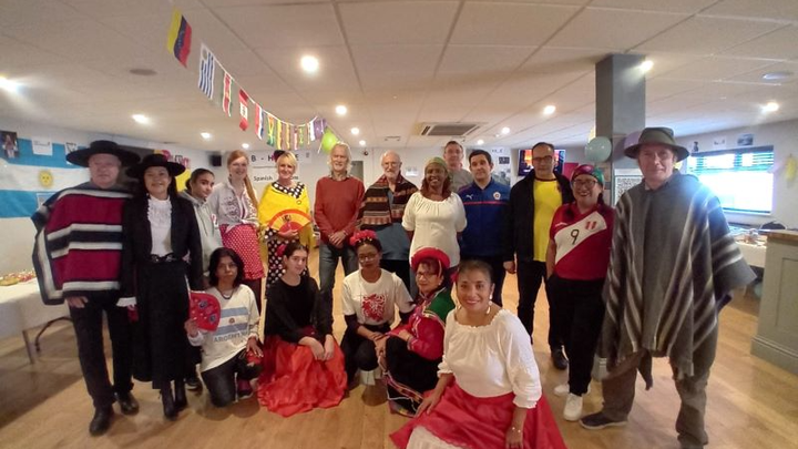 B-HOPE - free Spanish conversations and healthy lifestyle campaign photo, 1 of 4
