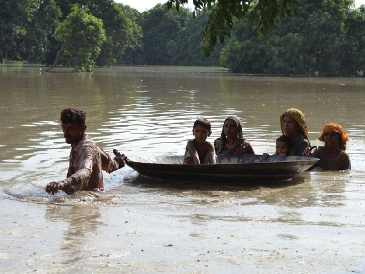 Pakistan Masat Rafiqu Fundraiser by ZAFRAN RAFIQ : Help the victims of the Flooding in Pakistan