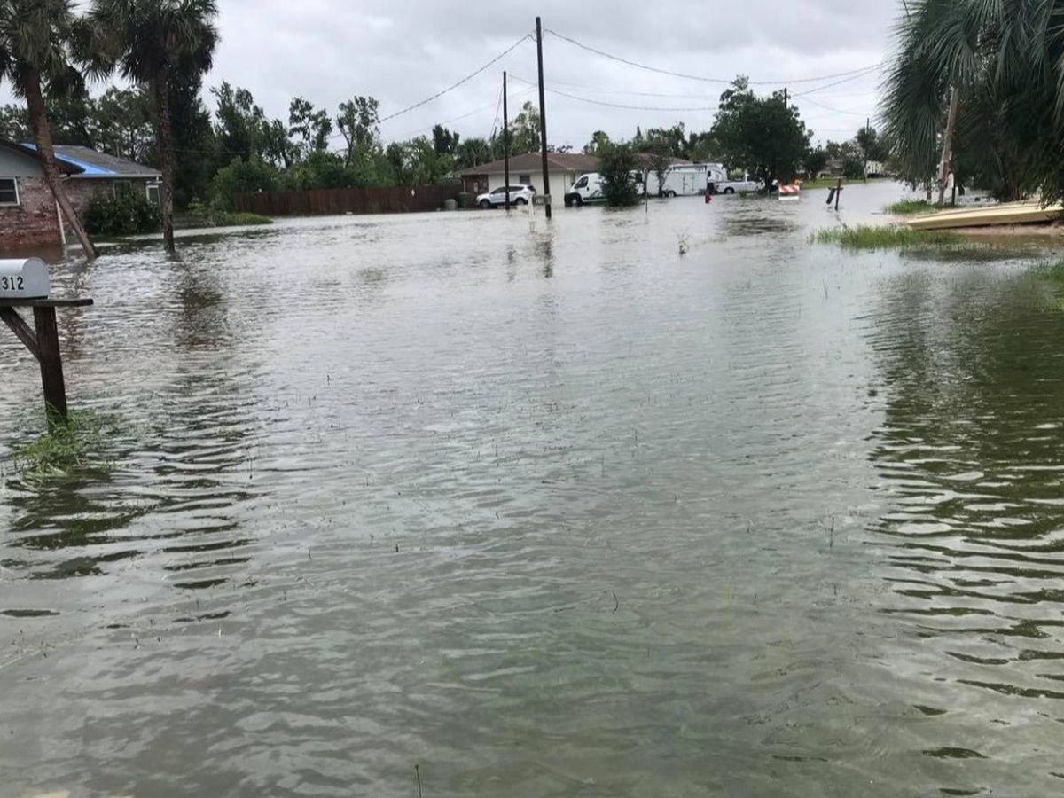 Florida State DE sets up GoFundMe after losing home to Hurricane