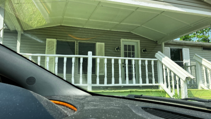 Family needs your help after being scammed by moving co campaign photo, 1 of 3