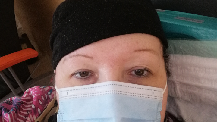 Brustkrebs & PTBS. HELP ME: breast cancer & C-PTSD campaign photo, 1 of 6