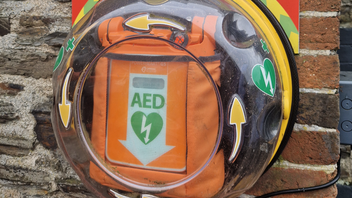 Defibrillators and consumables campaign photo, 1 of 3