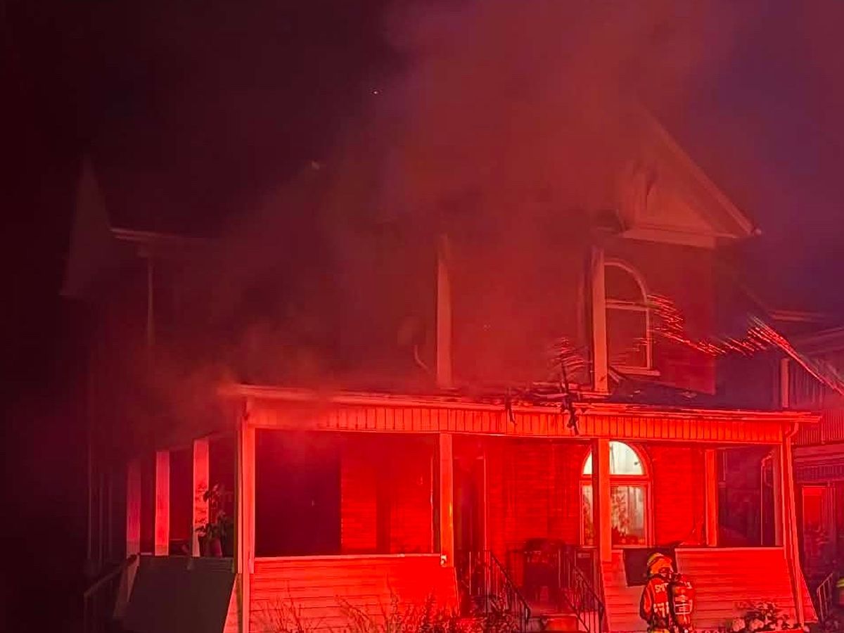 Support Brenda Edwards after House fire campaign photo, 1 of 6