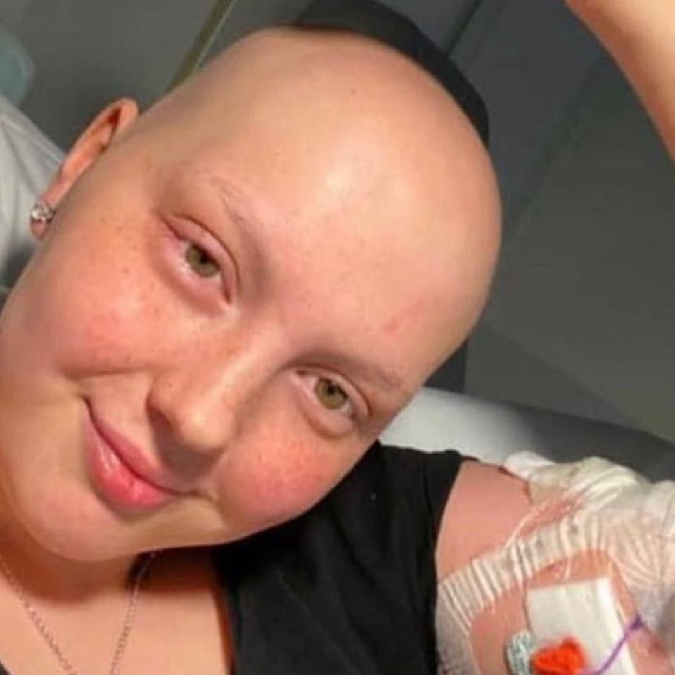 Fundraiser by Imogen Syme Dey : Help Leah smith!