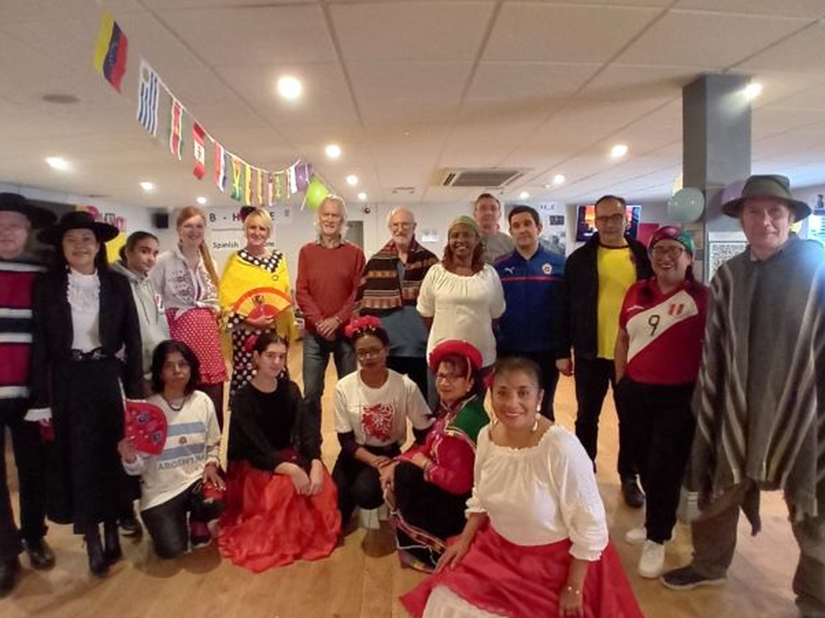 B-HOPE - free Spanish conversations and healthy lifestyle campaign photo, 1 of 4
