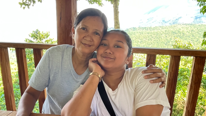 HELP MY MOM BEAT CANCER campaign photo, 1 of 7