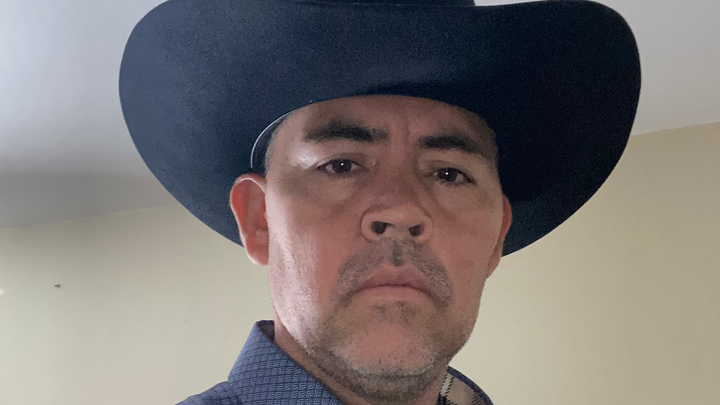 Eulogio Flores. Esposo, padre, hermano, amigo, hijo campaign photo, 1 of 4