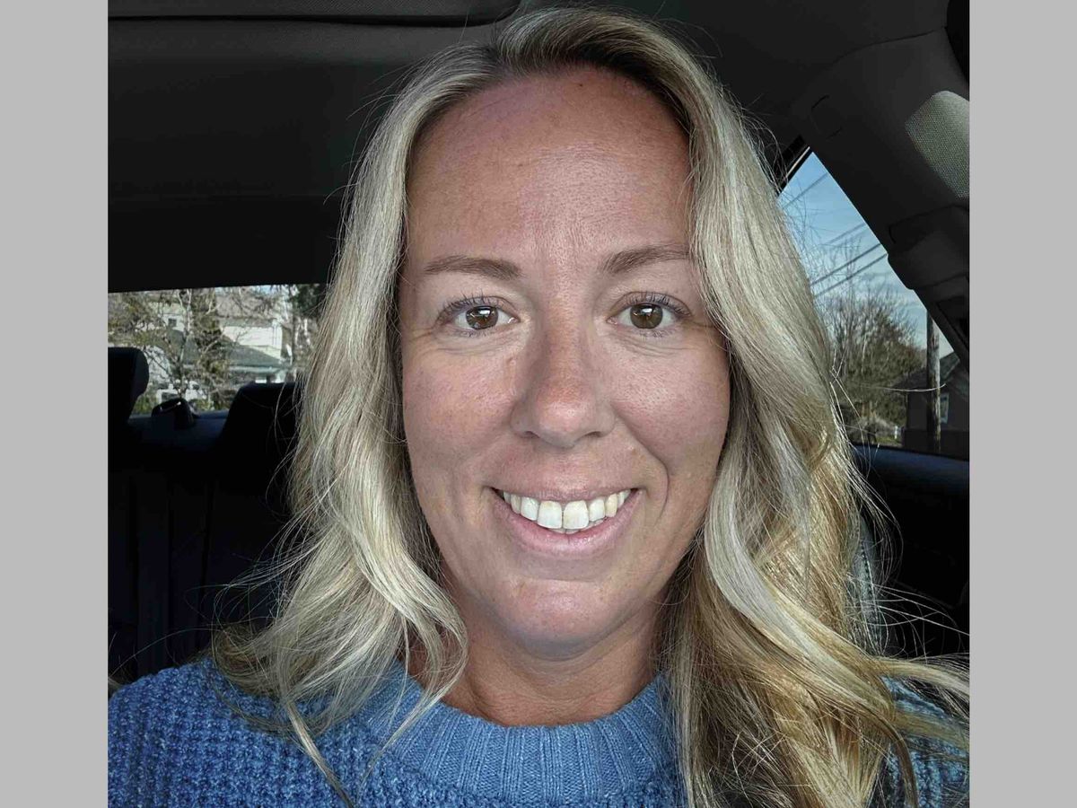 Fundraiser by Hadley Price : Support April in her cancer journey!