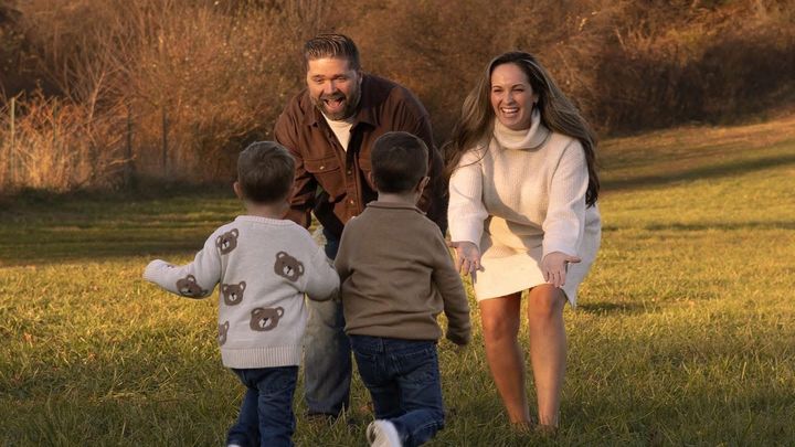 Support Zach Struck and his young family Through Cancer campaign photo, 1 of 8