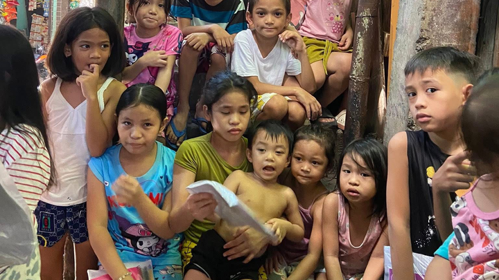 Bring Joy to Kids in the Philippines on Christmas! campaign photo, 1 of 3