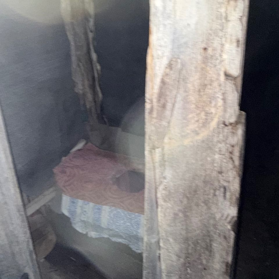 Help to give my grandmother a dignified life
