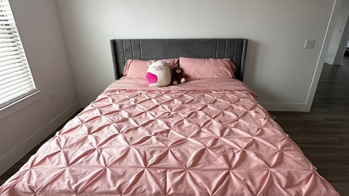 Help Me Surprise My Daughter With a Dream Room campaign photo, 1 of 6