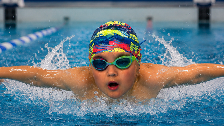 9year old Aaryans Children in Need 45 mile swim campaign photo, 1 of 3