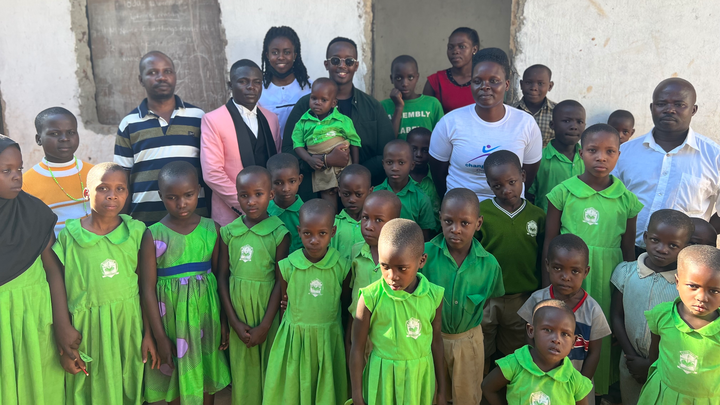 Sharing Christmas with Life changers campaign photo, 1 of 7