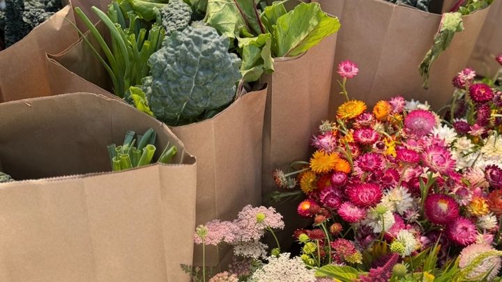 Help the Altadena Farmers’ Market to make payroll! campaign photo, 1 of 3