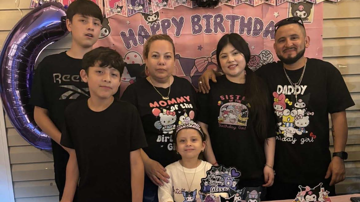 Help Karina and Her Children Through Crisis campaign photo, 1 of 3