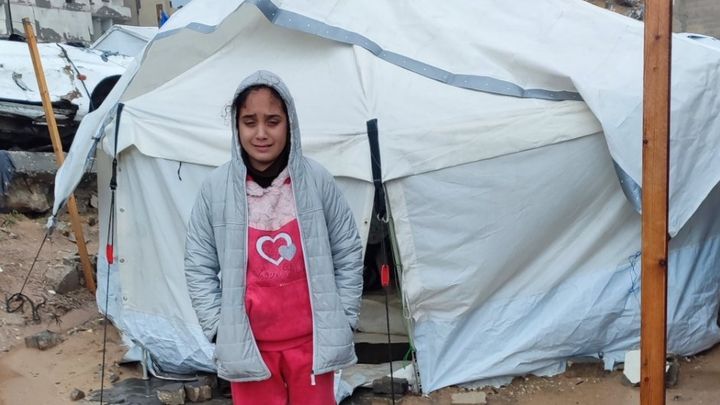 Save Mira’s family from displacement and tent life. campaign photo, 1 of 3
