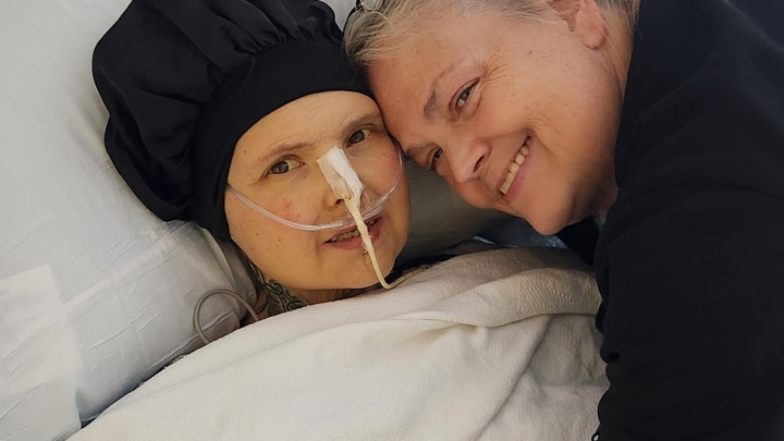 Let’s help Lisa give her daughter a dignified farewell. campaign photo, 1 of 6