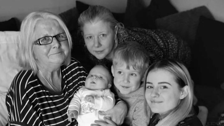 Support for Rebecca's children and help toward expenses campaign photo, 1 of 7