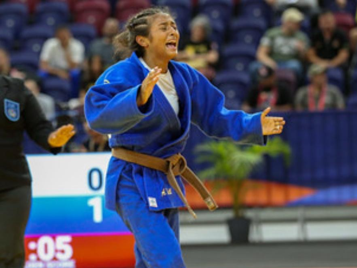Help Amaris in her journey to the Cadet World Championship! campaign photo, 1 of 4
