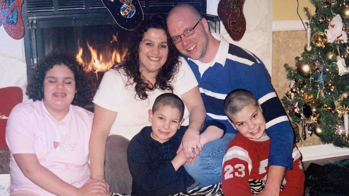 Help fund Maria Roberts funeral expenses campaign photo, 1 of 2
