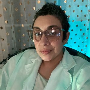 Larissa Velez-Jackson