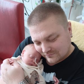 Daniel Kuzia Micas Papa