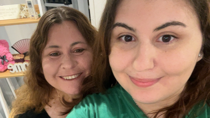 Help a Domestic Violence Survivor To get back on her feet campaign photo, 1 of 4