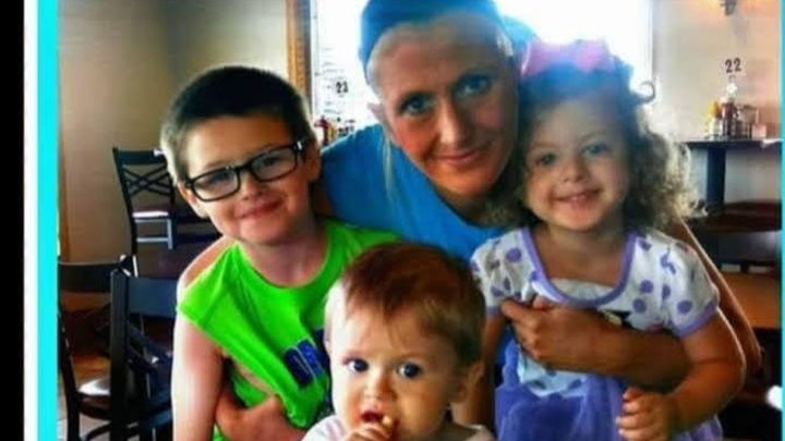 Help Lindsey and children Rebuild after abuse campaign photo, 1 of 5