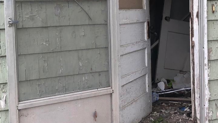 PLEASE HELP ME GO HOME AFTER THREE BURGLARIES campaign photo, 1 of 3