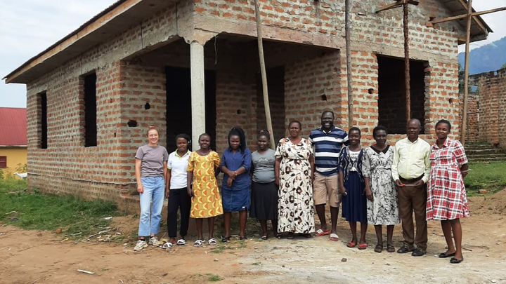 Spenden für eine Klinik auf dem 'Golden Hill' in Uganda ⛰️ campaign photo, 1 of 7