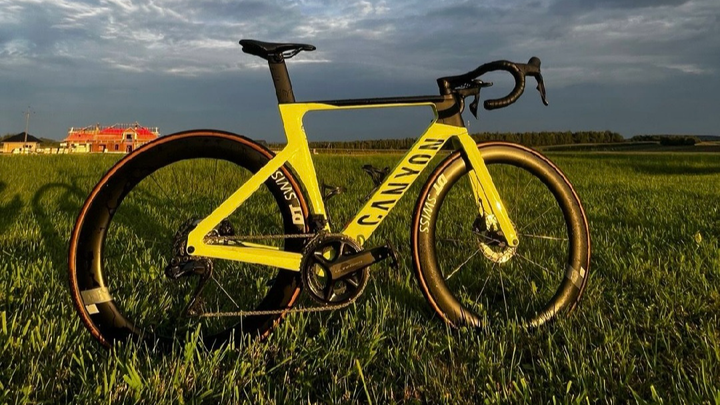 If ur reading this , every penny helps i broke my bike campaign photo, 1 of 3