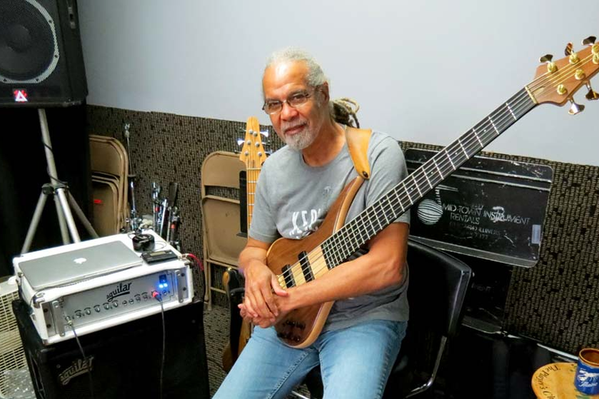 Knowing Bass: Keith A. Jones (著) Knowing Bass: Keith A. Jones (著)