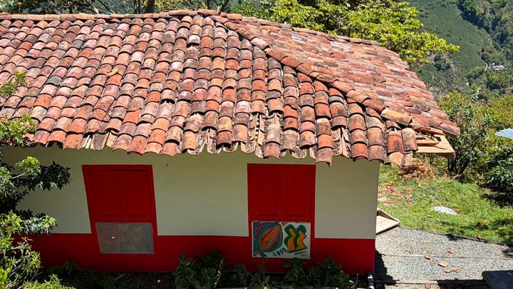 Rebuilding Tío Conejo After the Earthquake campaign photo, 1 of 8