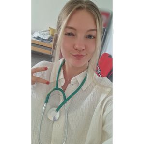 GoFundMe profile picture for @lara