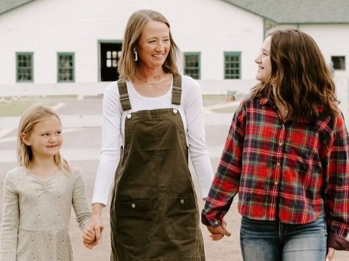 Fulfilling Becky’s Wishes for Evelyn and Sara campaign photo, 1 of 8