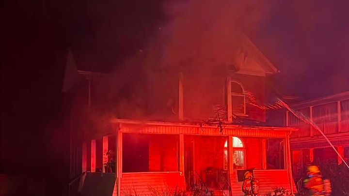 Support Brenda Edwards after House fire campaign photo, 1 of 6