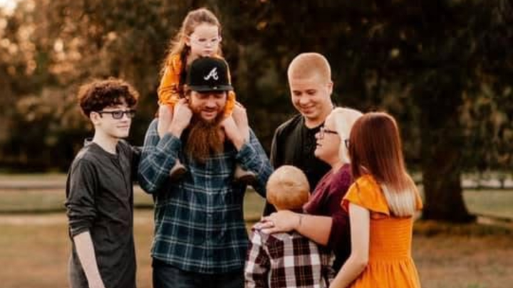 Support for a Family in Crisis: Help Needed campaign photo, 1 of 5