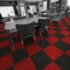 Hank Dietle's  Tavern