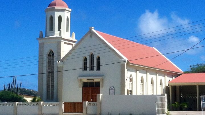 Renovatie kerki protestant,  Aruba