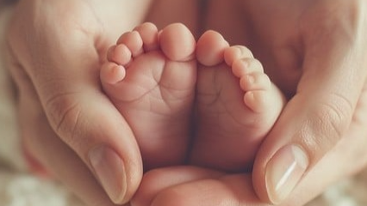 Help Amanda and Nathan focus on the health of baby Collins campaign photo, 1 of 4