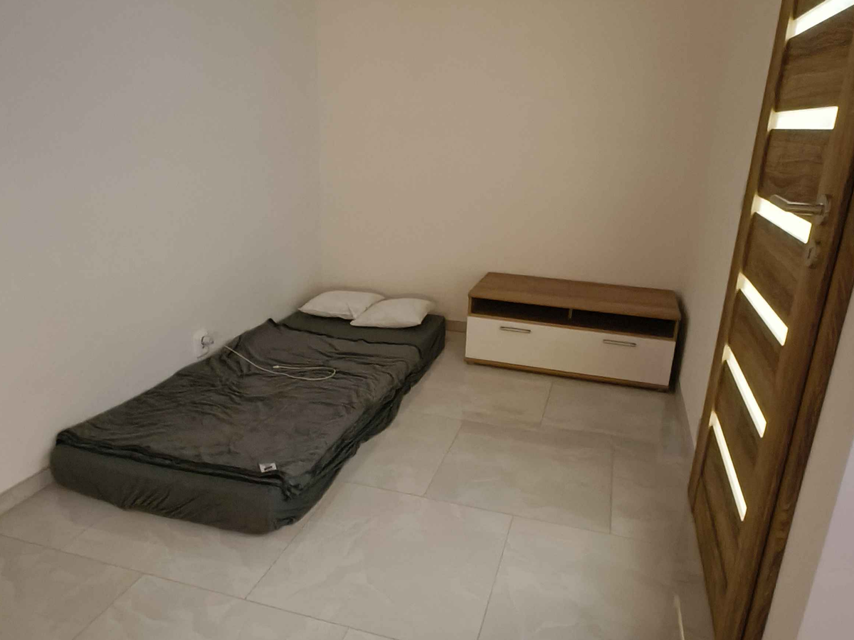 Fundraiser by Matthew Jessop : Samuel Liposek - Needs a better sleeping ...