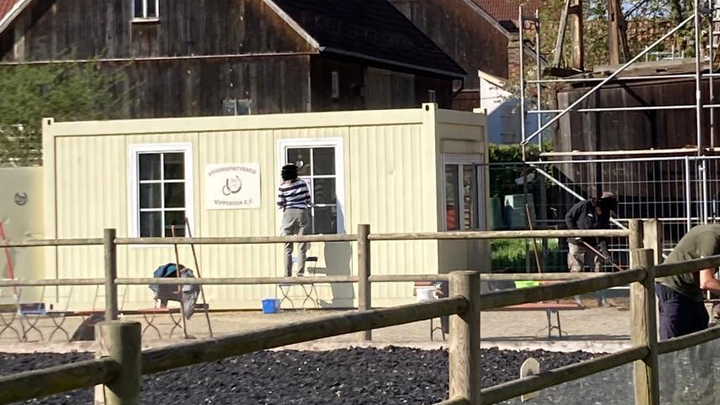Reparatur unseres Reiter-Containers campaign photo, 1 of 7